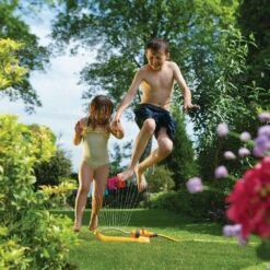 Hozelock Rectangular Sprinkler Plus 180m² -Outdoor Gardening Shop 5010646037679 4