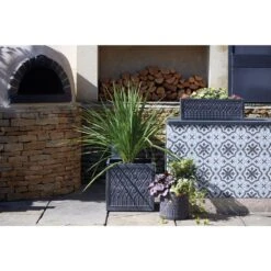 Woodlodge 38cm Green Bee Planter -Outdoor Gardening Shop 5021346478419 3